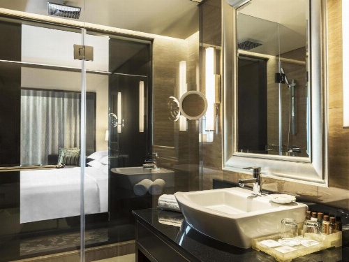 Sheraton Dubai Creek Hotel And Towers image 21