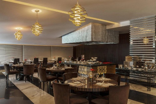 Sheraton Dubai Creek Hotel And Towers image 42